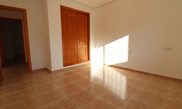 Resale - Villa -
Algorfa - Montemar