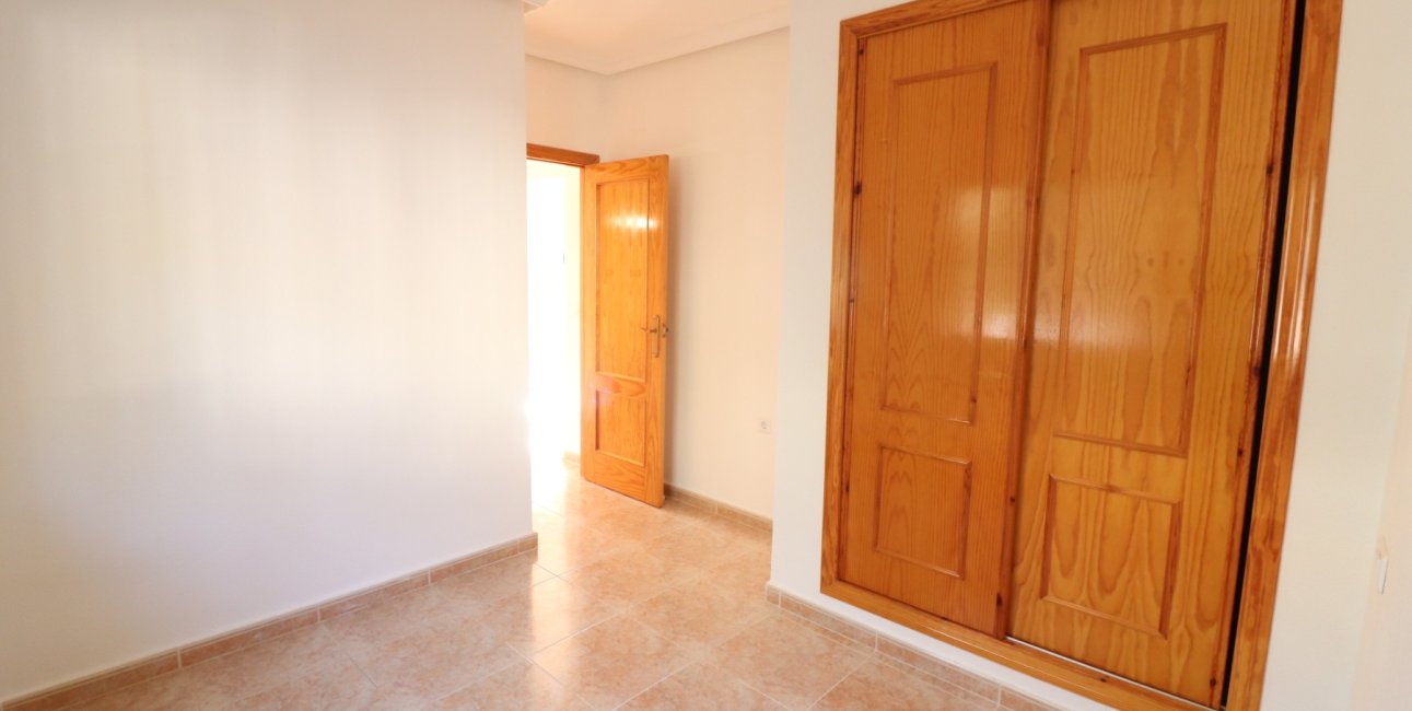 Resale - Villa -
Algorfa - Montemar