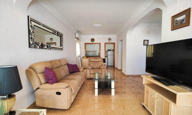 Resale - Villa -
Torrevieja - Los Frutales