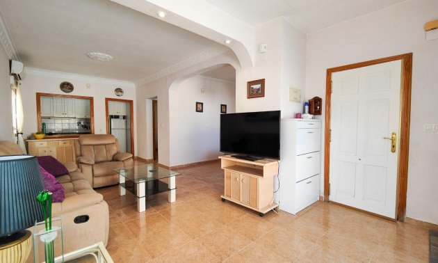 Resale - Villa -
Torrevieja - Los Frutales