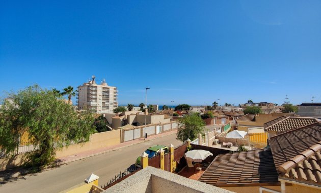 Resale - Villa -
Torrevieja - Los Frutales