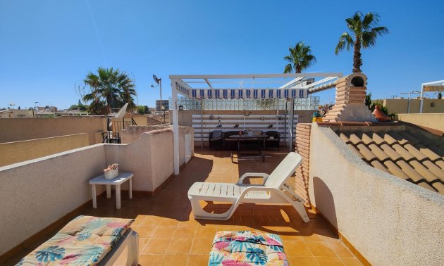 Resale - Villa -
Torrevieja - Los Frutales