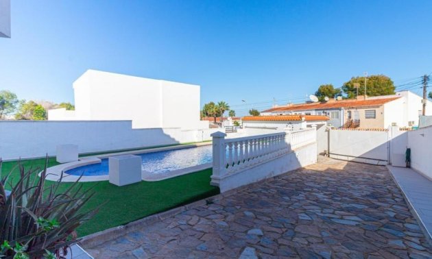 Resale - Townhouse -
Torrevieja - Los balcones