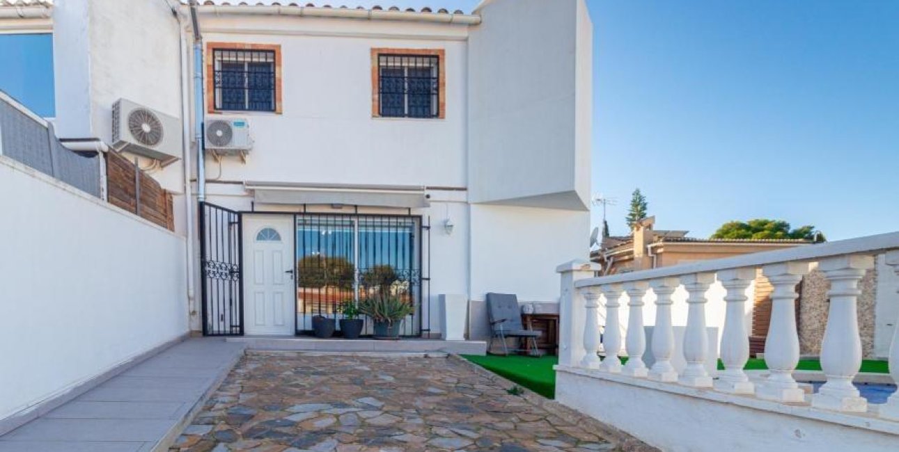 Resale - Townhouse -
Torrevieja - Los balcones