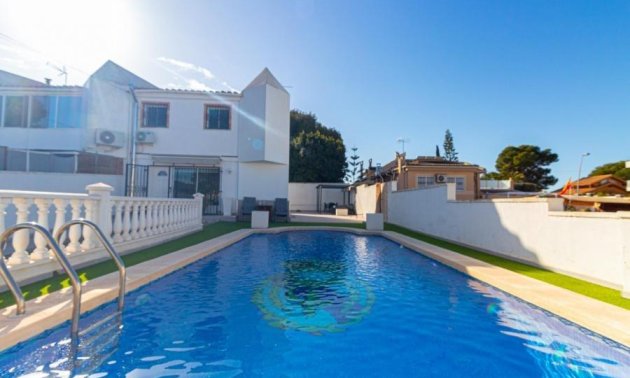 Resale - Townhouse -
Torrevieja - Los balcones