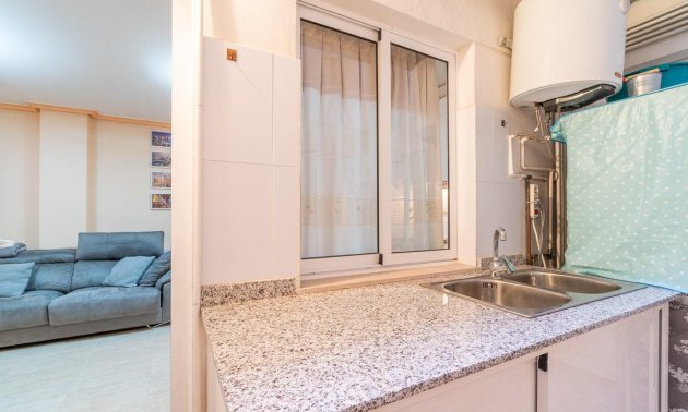 Resale - Apartment / flat -
Torrevieja - Playa del cura