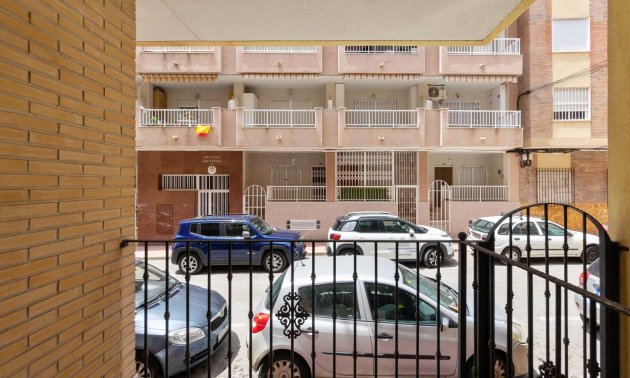 Resale - Apartment / flat -
Torrevieja - Playa del cura