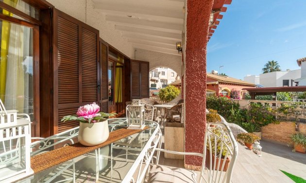 Resale - Townhouse -
Orihuela Costa - Punta Prima