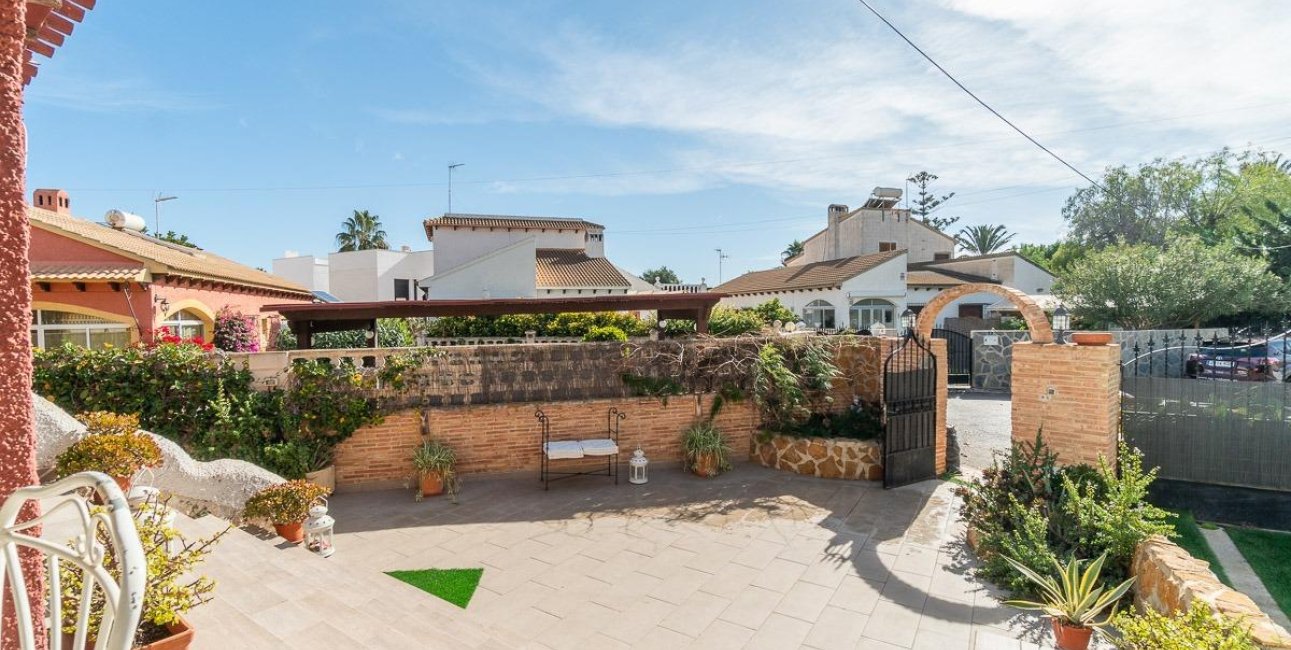 Resale - Townhouse -
Orihuela Costa - Punta Prima