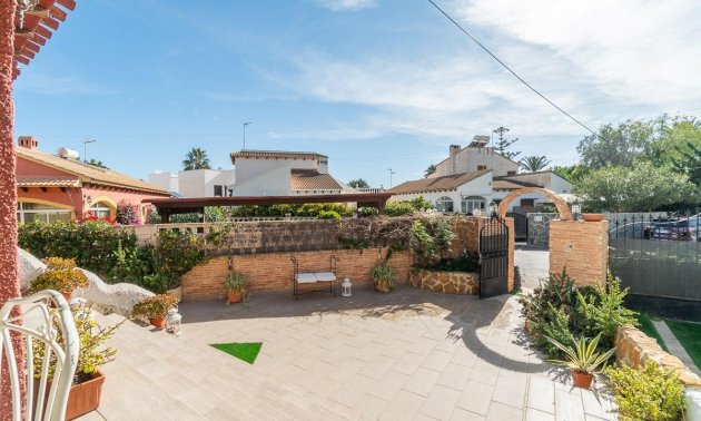 Resale - Townhouse -
Orihuela Costa - Punta Prima