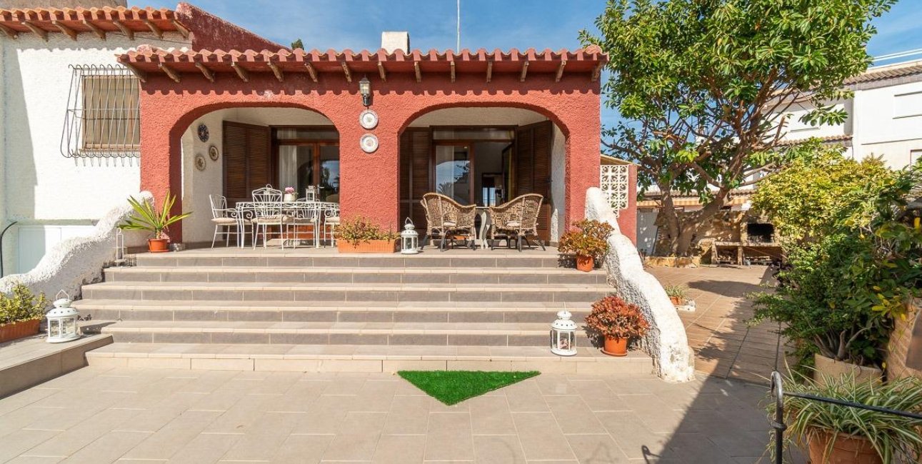 Resale - Townhouse -
Orihuela Costa - Punta Prima