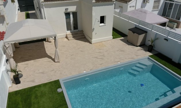 Resale - Villa -
Torrevieja - San luis