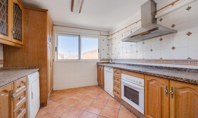 Resale - Apartment / flat -
Torrevieja - Centro