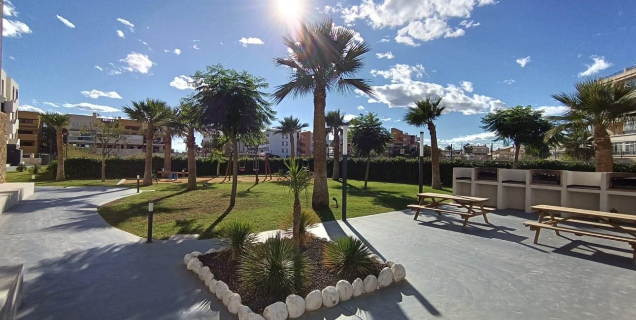 Resale - Apartment / flat -
Orihuela Costa - Playa Flamenca