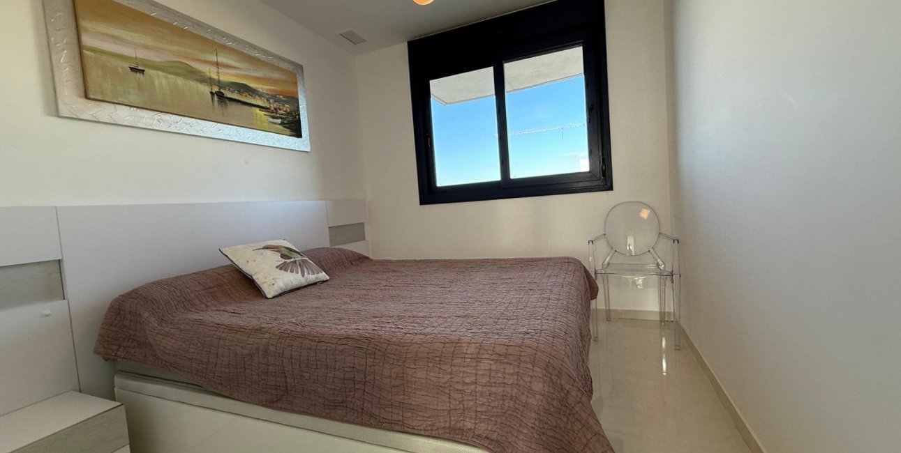 Resale - Apartment / flat -
Torrevieja - Punta prima