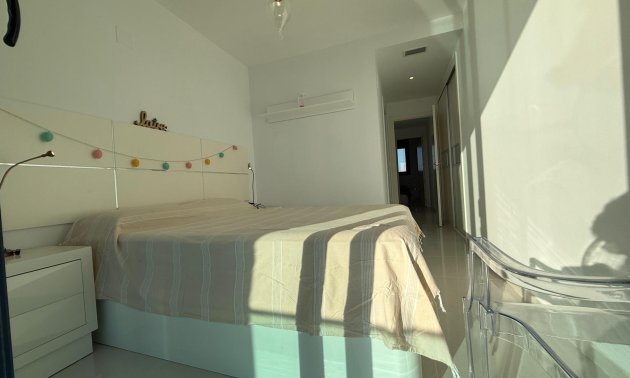 Resale - Apartment / flat -
Torrevieja - Punta prima