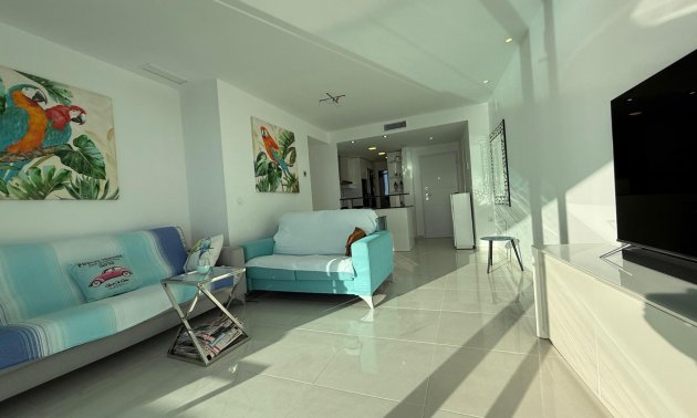 Resale - Apartment / flat -
Torrevieja - Punta prima