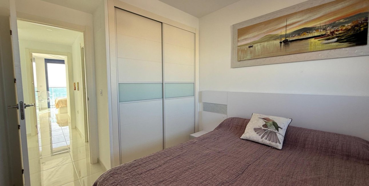 Resale - Apartment / flat -
Torrevieja - Punta prima