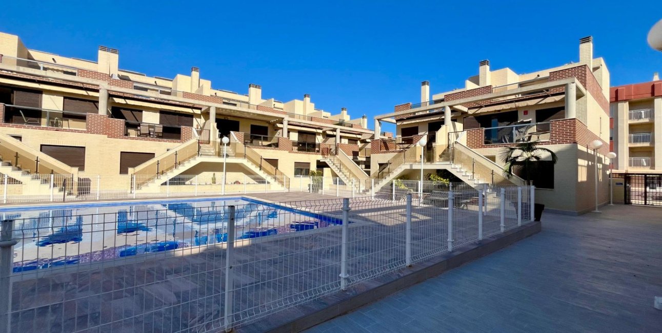 Resale - Bungalow Planta Alta -
Orihuela Costa - Lomas de Cabo Roig