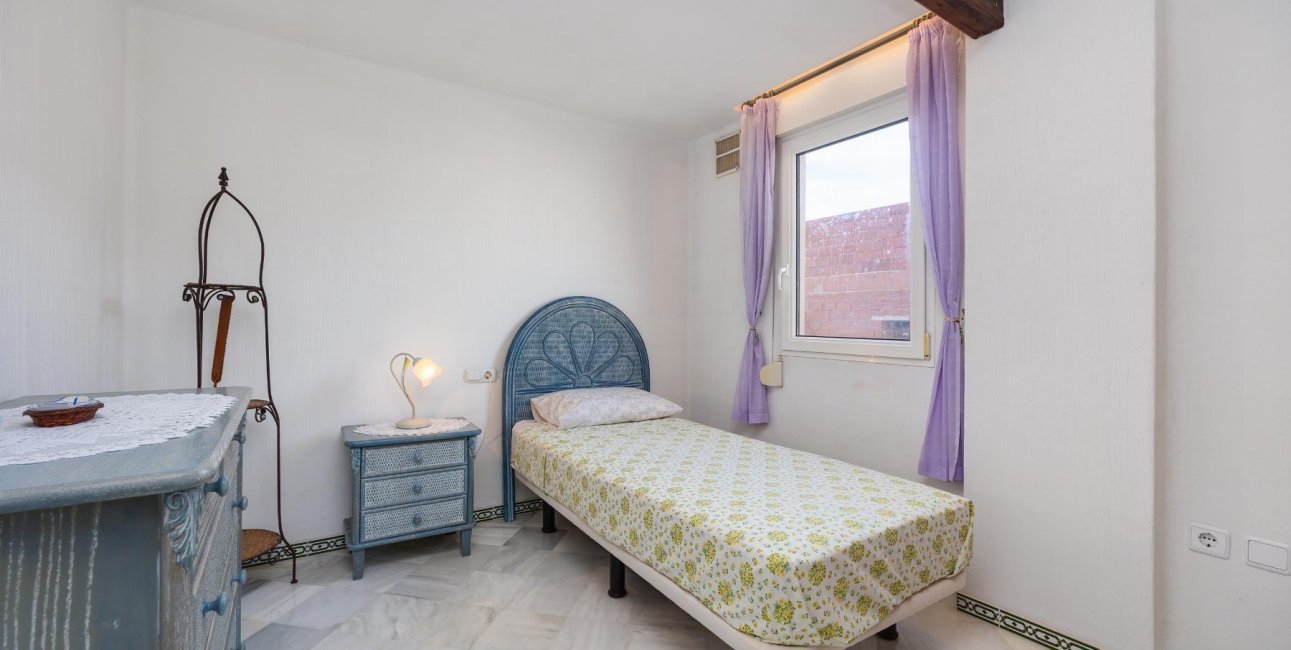 Resale - Apartment / flat -
Torrevieja - Playa de los Locos