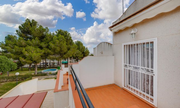 Rynek wtórny - Kamienica -
Torrevieja - Los balcones