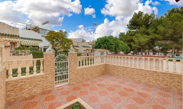 Rynek wtórny - Kamienica -
Torrevieja - Los balcones