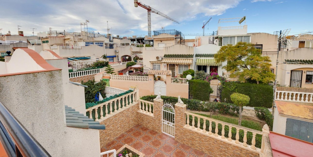 Rynek wtórny - Kamienica -
Torrevieja - Los balcones