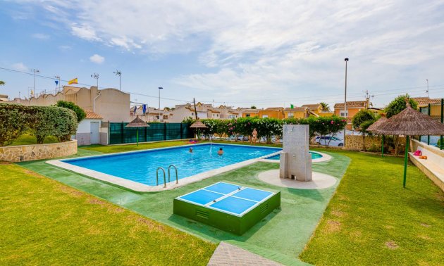 Rynek wtórny - Kamienica -
Torrevieja - Los balcones