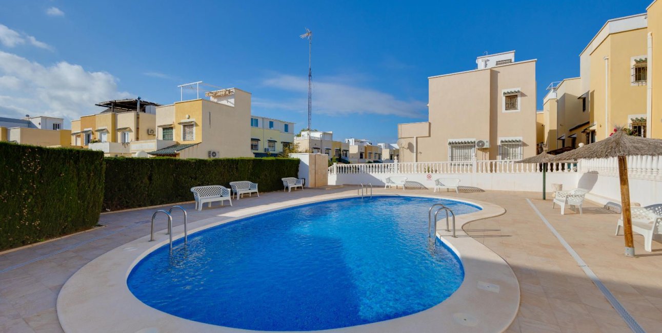 Resale - Townhouse -
Torrevieja - Playa del Cura