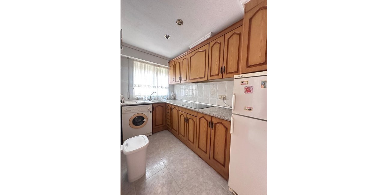 Resale - Apartment / flat -
Torrevieja - Playa del Cura