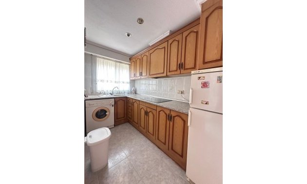 Resale - Apartment / flat -
Torrevieja - Playa del Cura