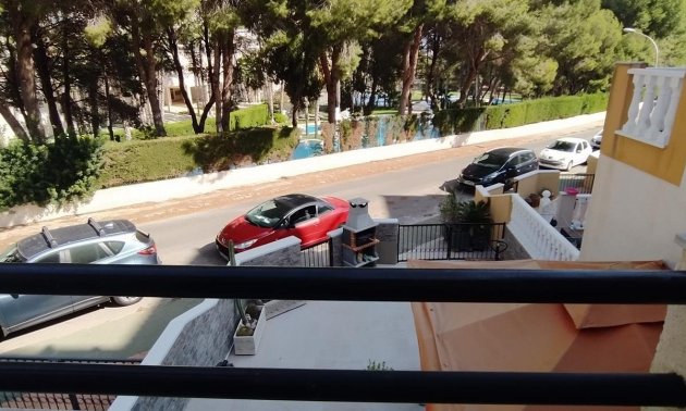 Resale - Townhouse -
Orihuela Costa - Campoamor