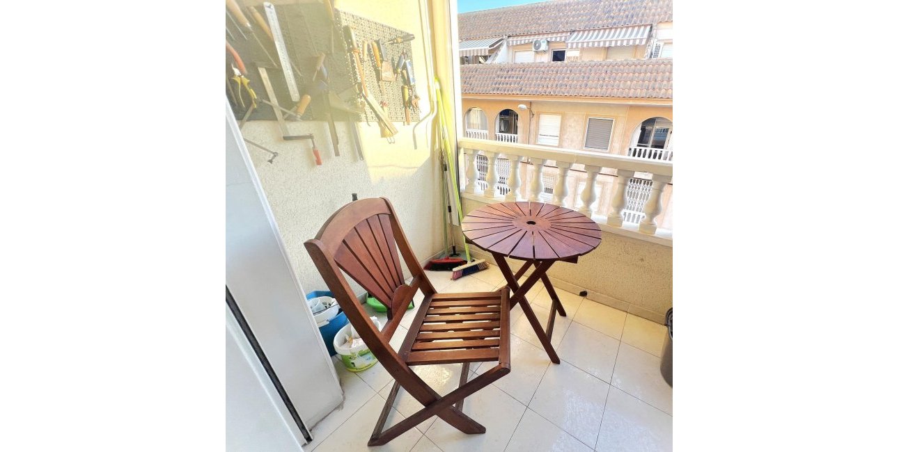 Resale - Apartment / flat -
Torrevieja - Playa del Cura