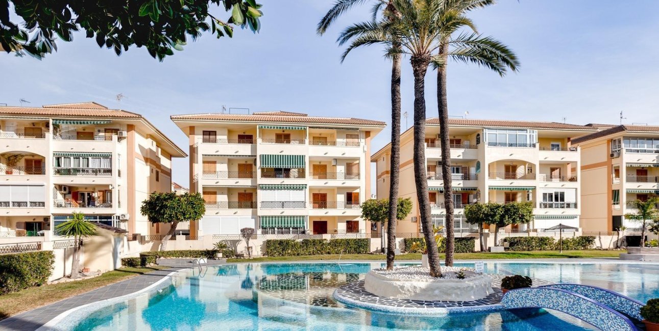 Resale - Apartment / flat -
Torrevieja - La Mata