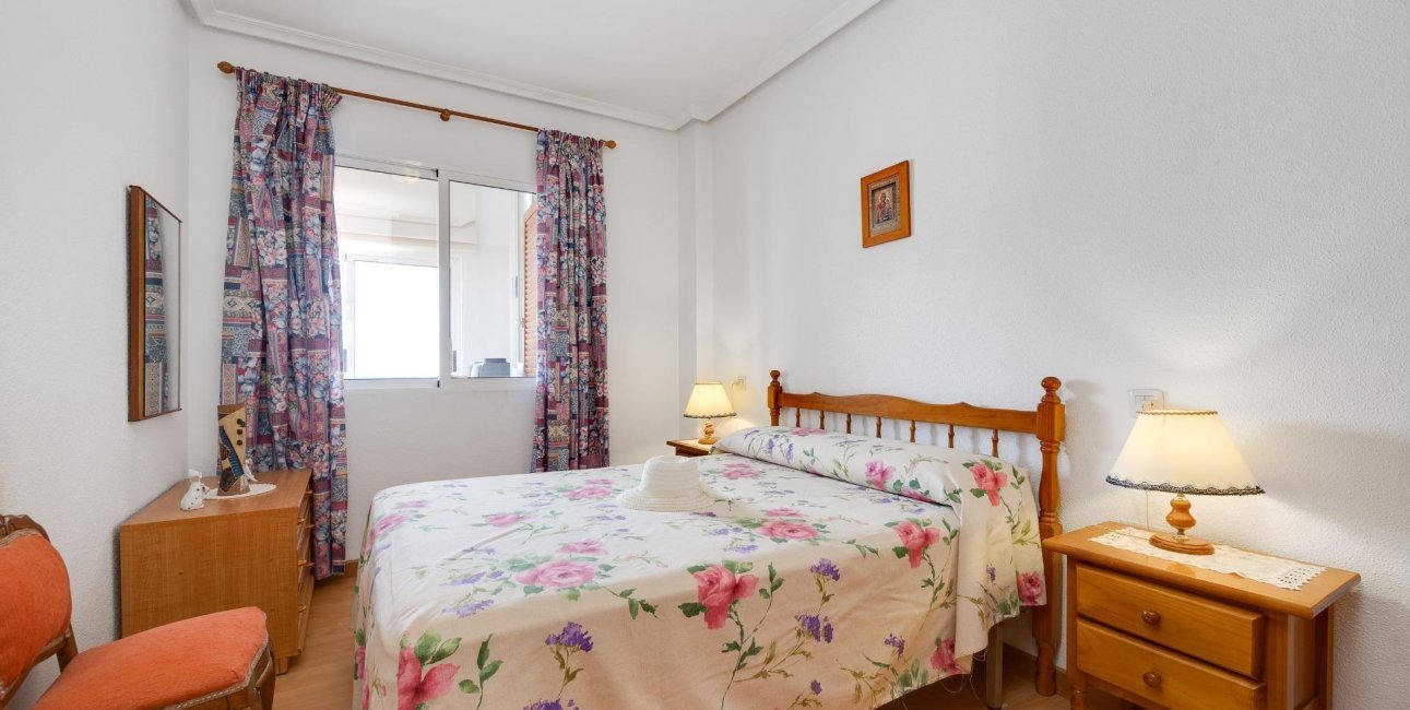 Resale - Apartment / flat -
Torrevieja - La Mata