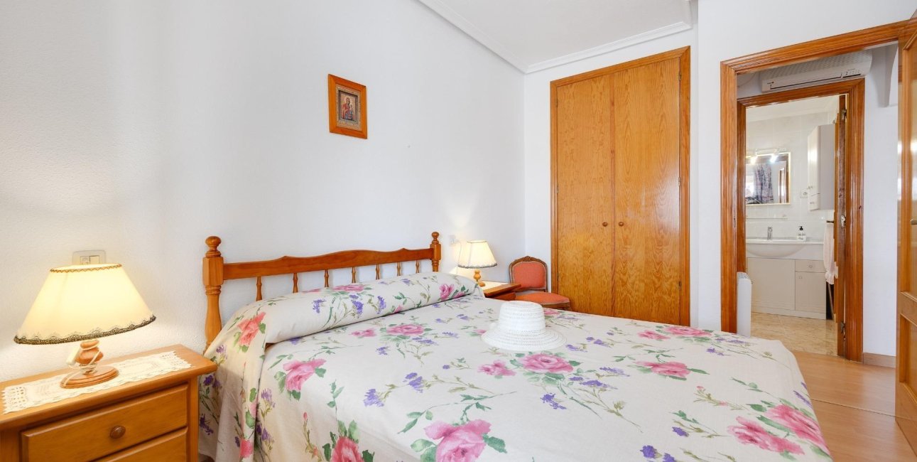 Resale - Apartment / flat -
Torrevieja - La Mata