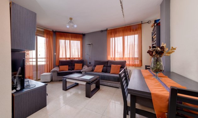 Resale - Apartment / flat -
Torrevieja - Centro