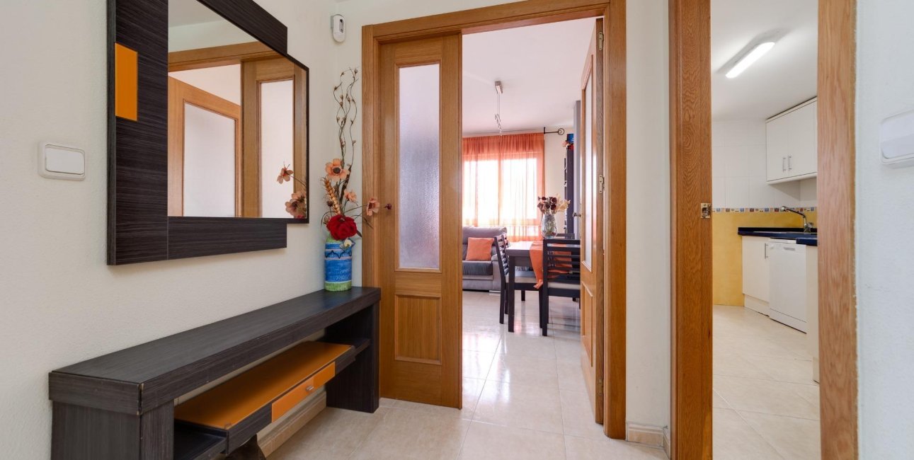 Resale - Apartment / flat -
Torrevieja - Centro