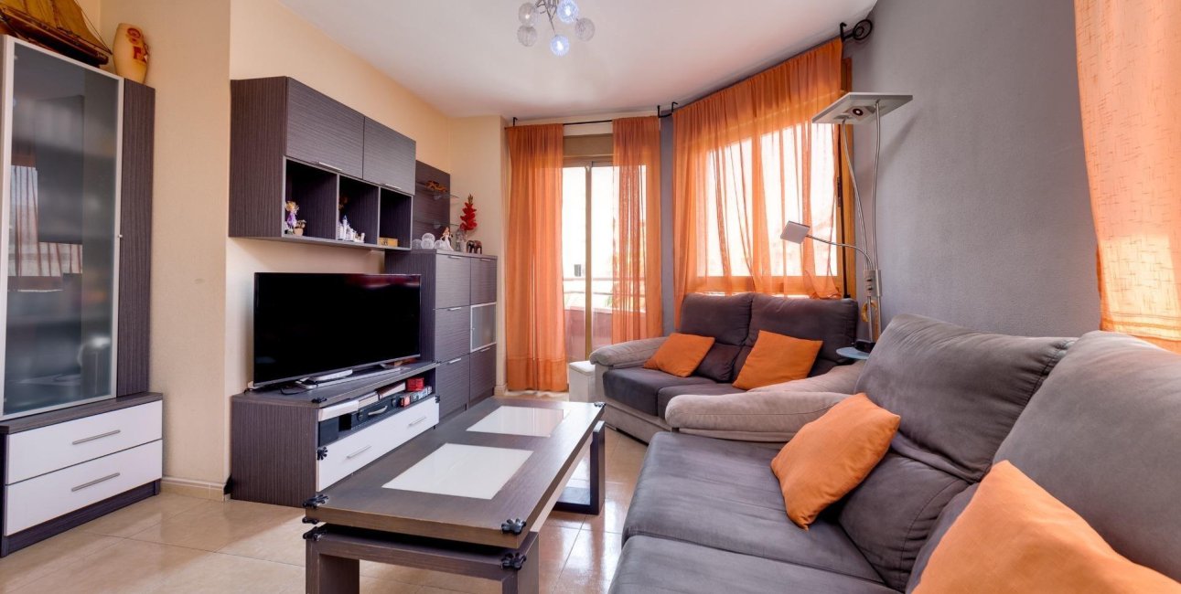 Resale - Apartment / flat -
Torrevieja - Centro