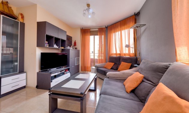 Resale - Apartment / flat -
Torrevieja - Centro