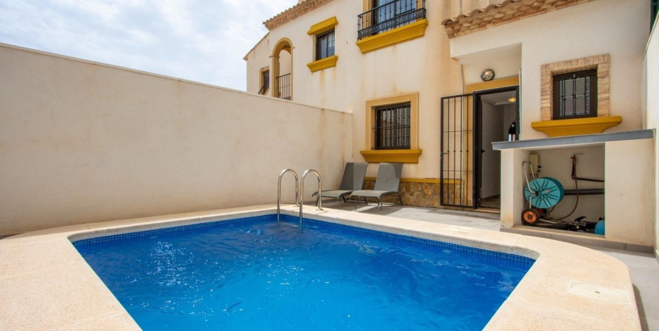 Resale - Townhouse -
Orihuela Costa - Las Filipinas