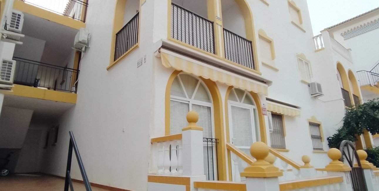 Resale - Apartment / flat -
Torrevieja - La Mata