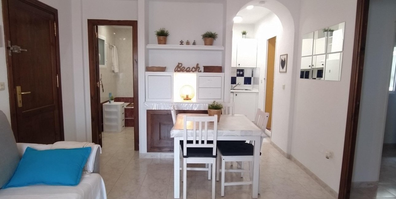 Resale - Apartment / flat -
Torrevieja - La Mata