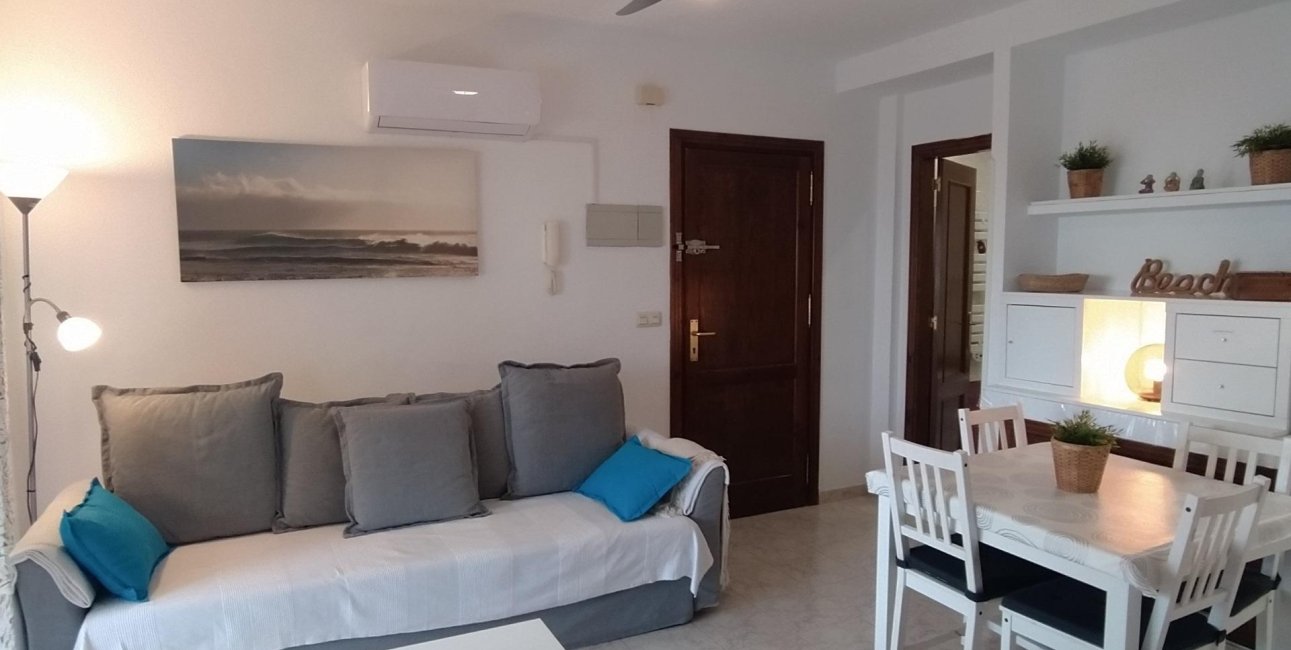 Resale - Apartment / flat -
Torrevieja - La Mata