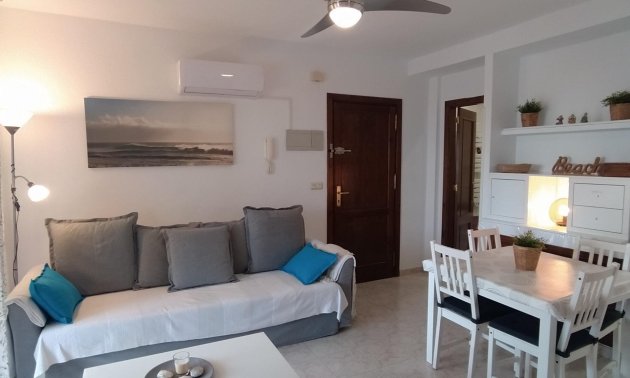 Resale - Apartment / flat -
Torrevieja - La Mata