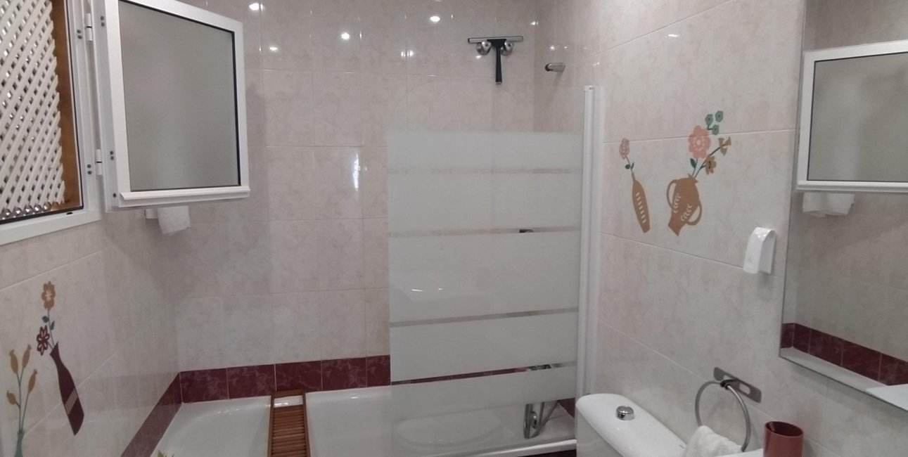 Resale - Apartment / flat -
Torrevieja - La Mata