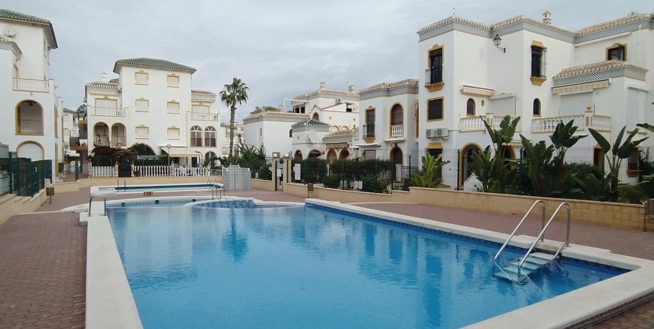 Resale - Apartment / flat -
Torrevieja - La Mata