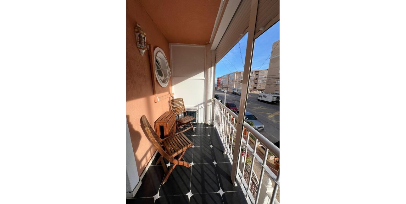 Resale - Apartment / flat -
Torrevieja - La Mata