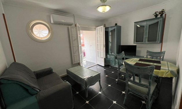 Resale - Apartment / flat -
Torrevieja - La Mata