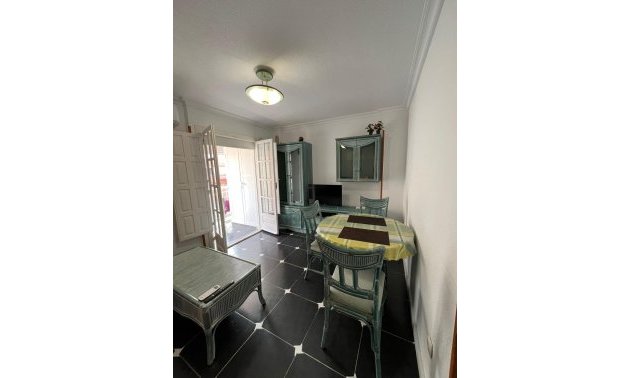 Resale - Apartment / flat -
Torrevieja - La Mata